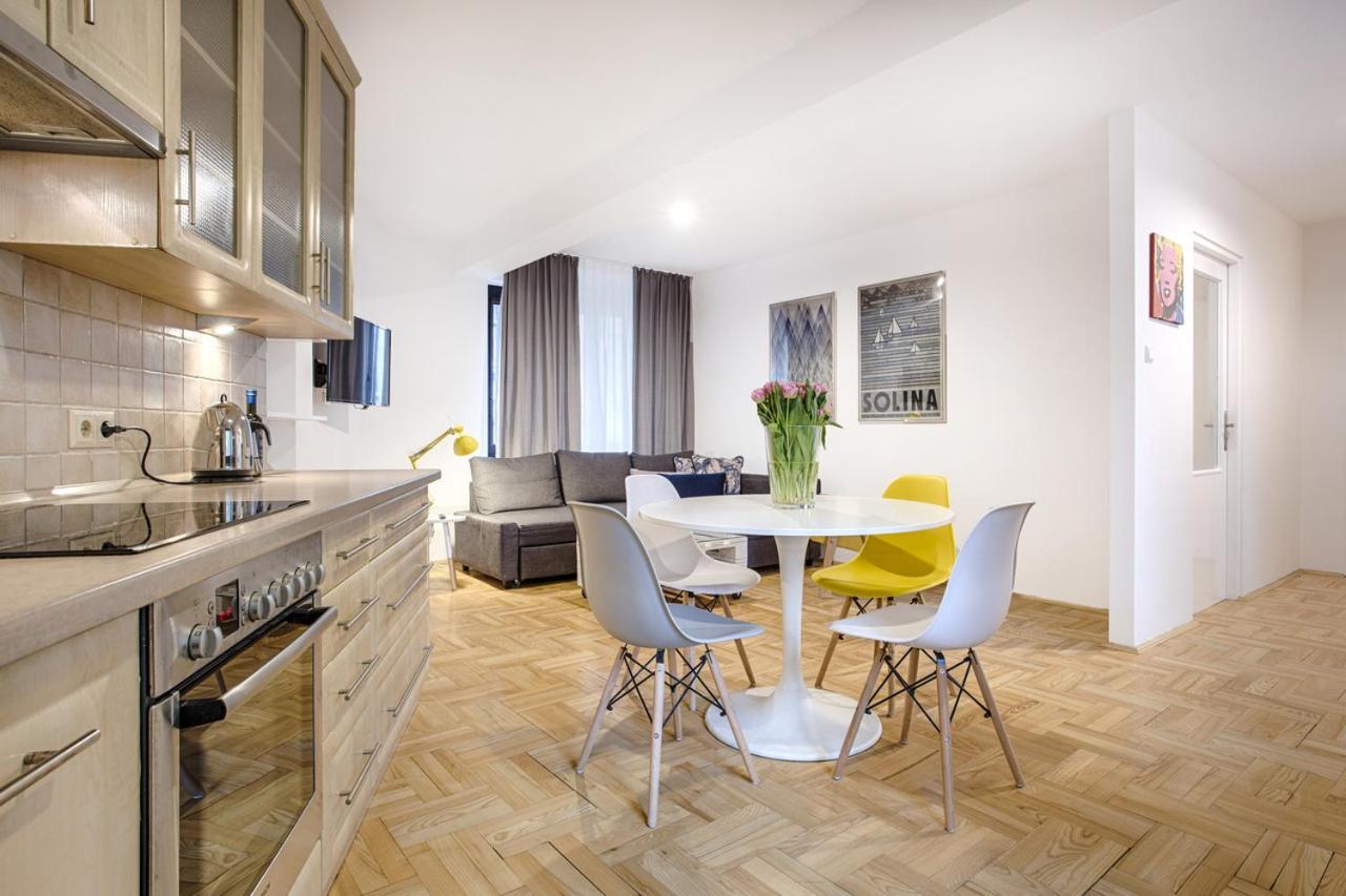 Central Apartments By Tyzenhauz คราคูฟ ภายนอก รูปภาพ